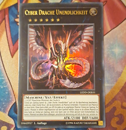 Cyber drache - yu-gi-oh!,